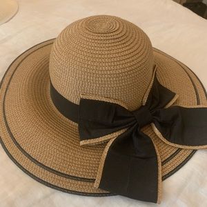 Straw hat with black bow - NWOT